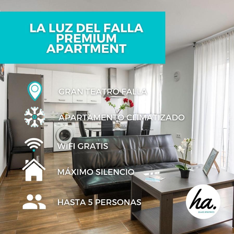 La Luz Del Falla Ha Cádiz